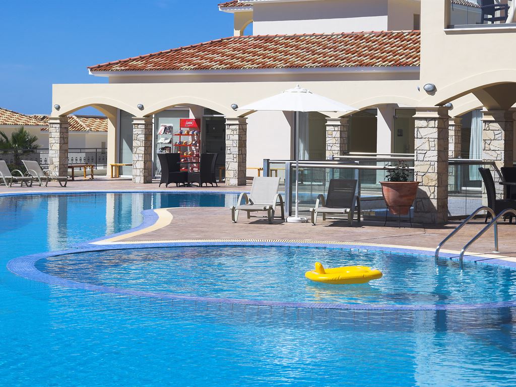 Отель Club St George Hills Resort 4